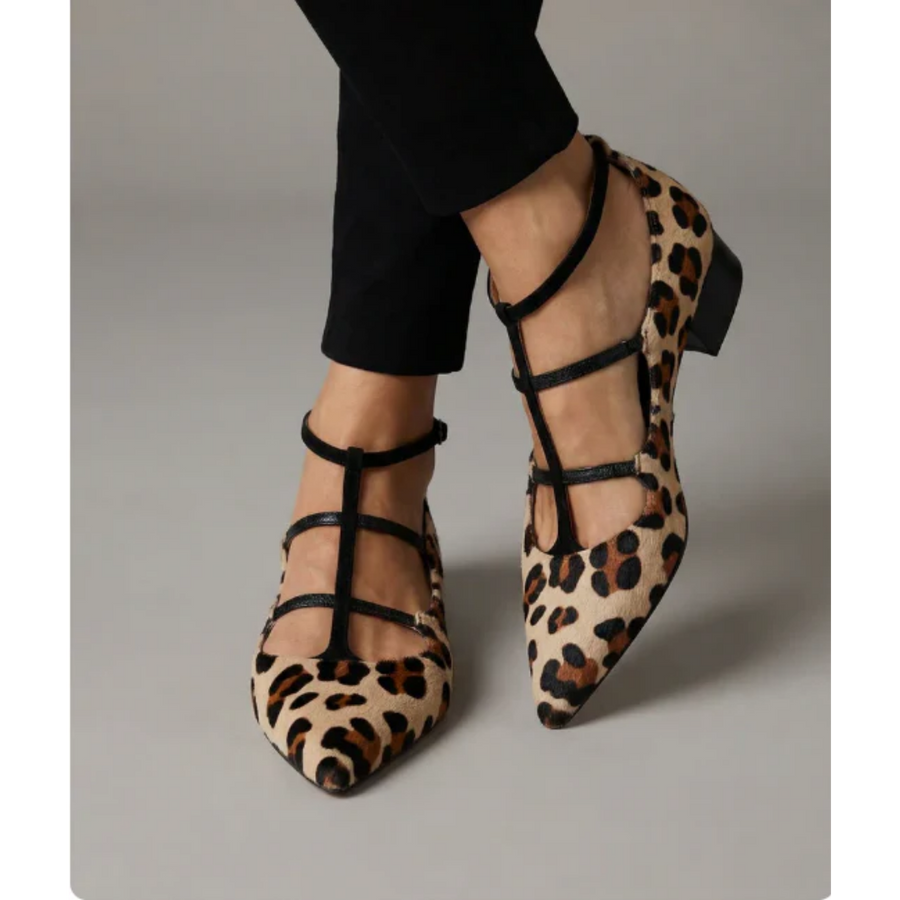 ANIMAL PRINT BALLET FLATS WITH STRAPS