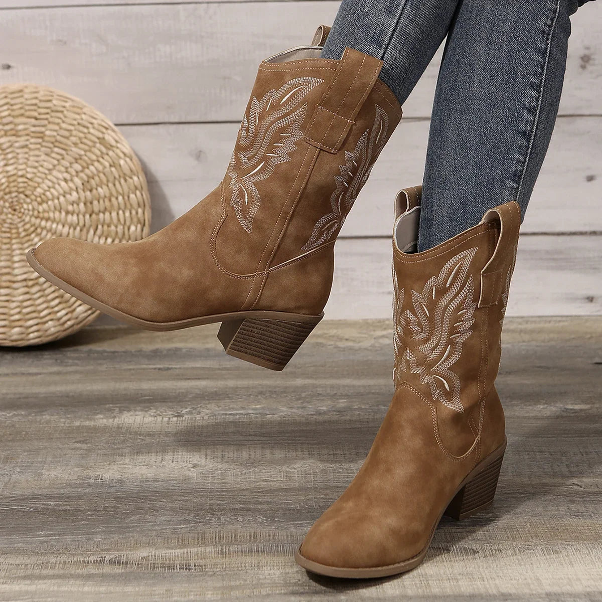 Joan | Embroidered Western Boots