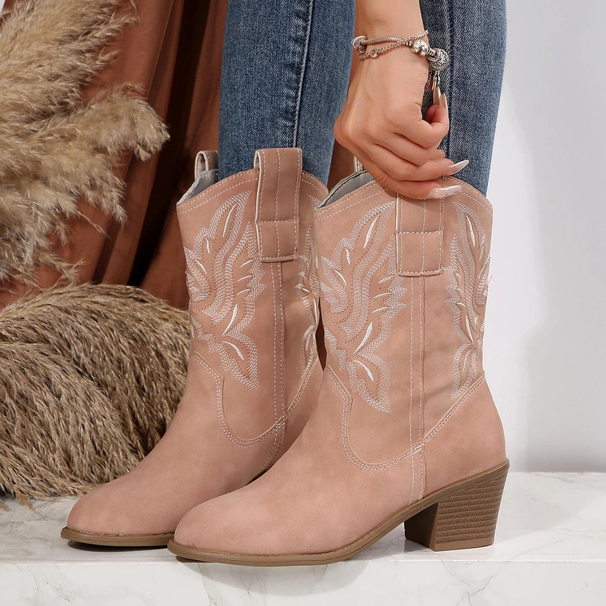 Joan | Embroidered Western Boots