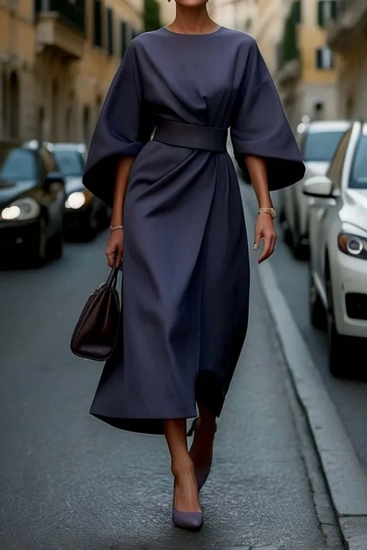 Elegant Dress with Lantern Sleeves and Belt